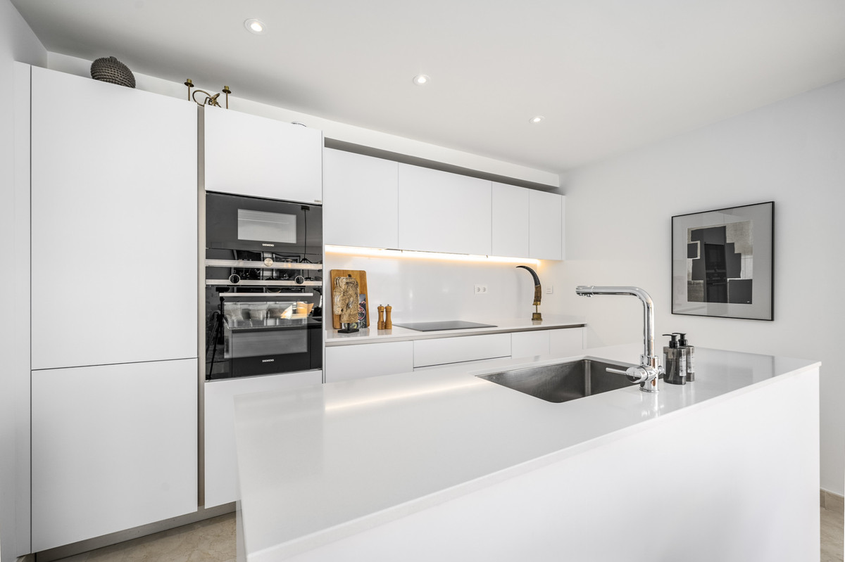 3 bedroom Apartments for sale in Nueva Andalucía – R5181625 3 bedroom Apartments for sale in Nueva Andalucía – R5181625
