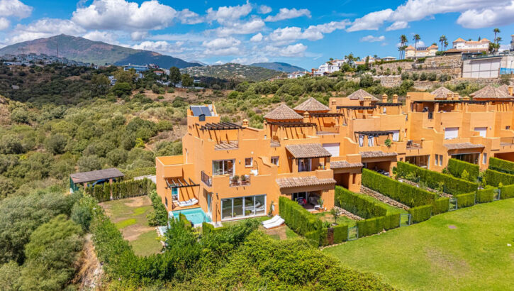 4 bedroom Townhouses for sale in Benahavís – R5431063 4 bedroom Townhouses for sale in Benahavís – R5431063 in