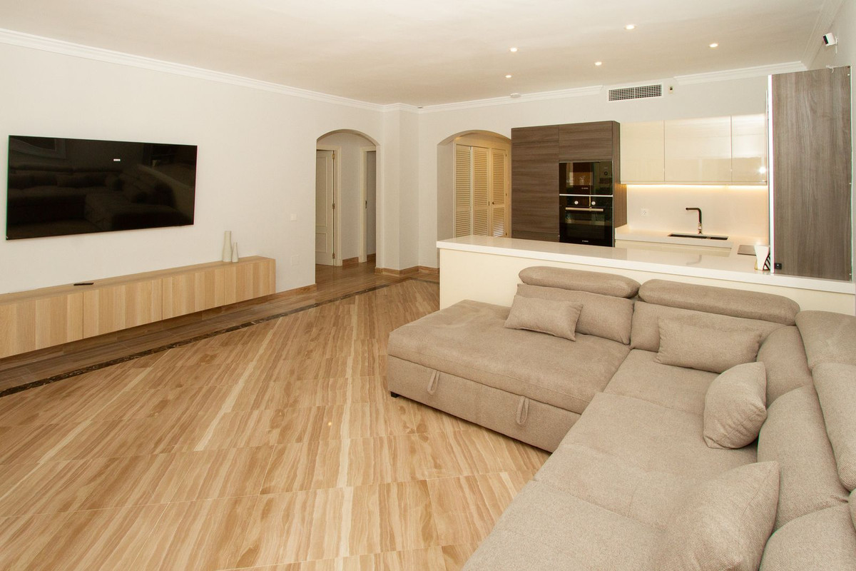 Apartamentos de 3 dormitorios en venta en Elviria – R5422522 Apartamentos de 3 dormitorios en venta en Elviria – R5422522