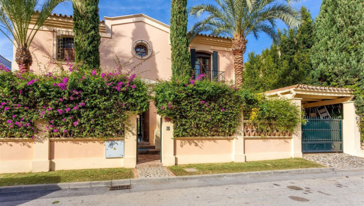 5 bedroom Villas for sale in Guadalmina Alta – R5320693 5 bedroom Villas for sale in Guadalmina Alta – R5320693 in