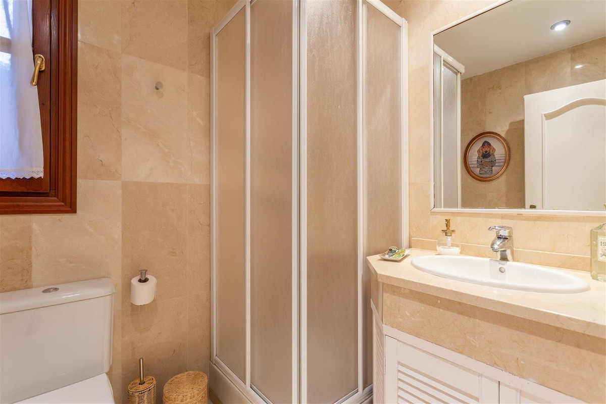 5 bedroom Villas for sale in Guadalmina Alta – R5320693 5 bedroom Villas for sale in Guadalmina Alta – R5320693