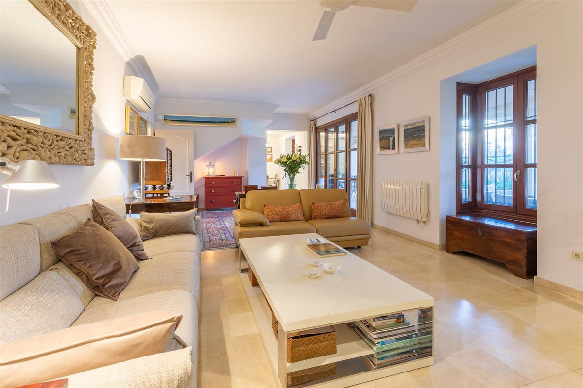 5 bedroom Villas for sale in Guadalmina Alta – R5320693 5 bedroom Villas for sale in Guadalmina Alta – R5320693