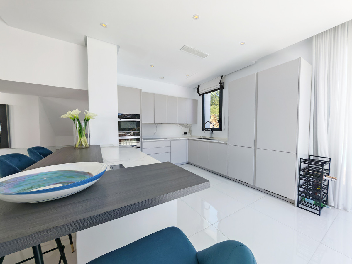 Villas de 5 dormitorios en venta en Benahavís – R5375047 Villas de 5 dormitorios en venta en Benahavís – R5375047