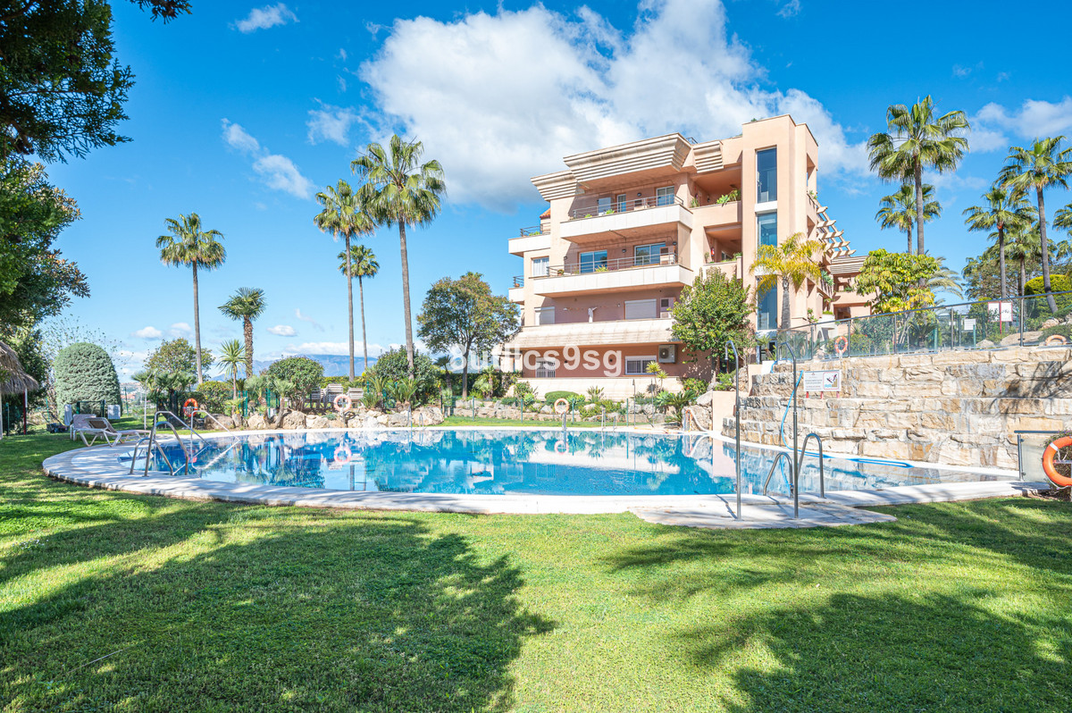 Apartamentos de 3 dormitorios en venta en Nueva Andalucía – R5081176 Apartamentos de 3 dormitorios en venta en Nueva Andalucía – R5081176