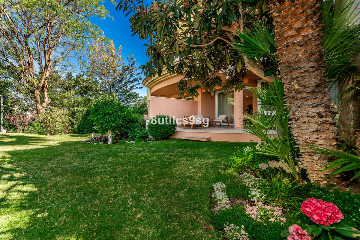 Apartamentos de 3 dormitorios en venta en Nueva Andalucía – R5081176 Apartamentos de 3 dormitorios en venta en Nueva Andalucía – R5081176