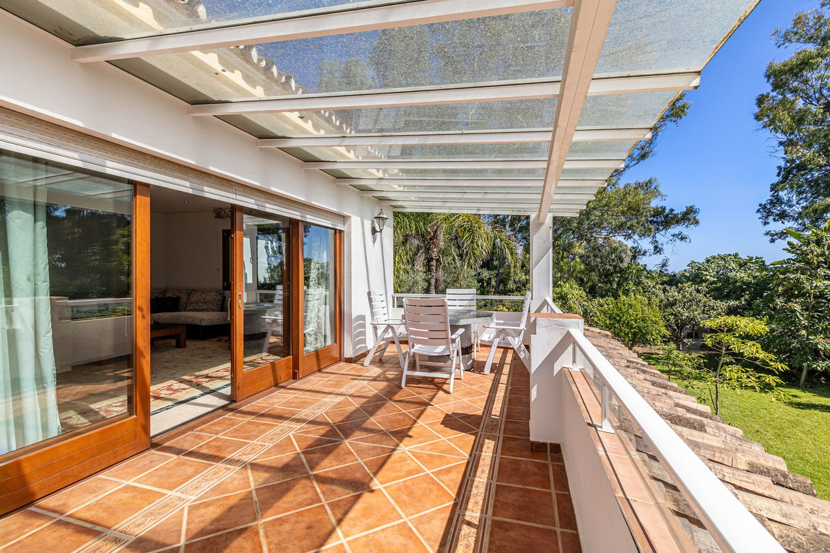 5 bedroom Villas for sale in Nueva Milla de Oro – R5367022 5 bedroom Villas for sale in Nueva Milla de Oro – R5367022
