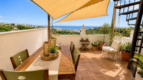 Apartamentos de 2 dormitorios en venta en Reserva de Marbella – R5461504