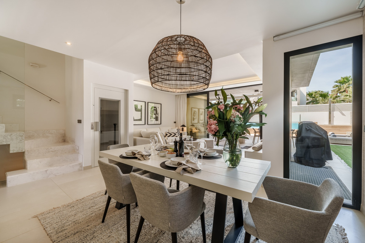 5 bedroom Semi-detached for sale in Puerto Banús – R5469355 5 bedroom Semi-detached for sale in Puerto Banús – R5469355