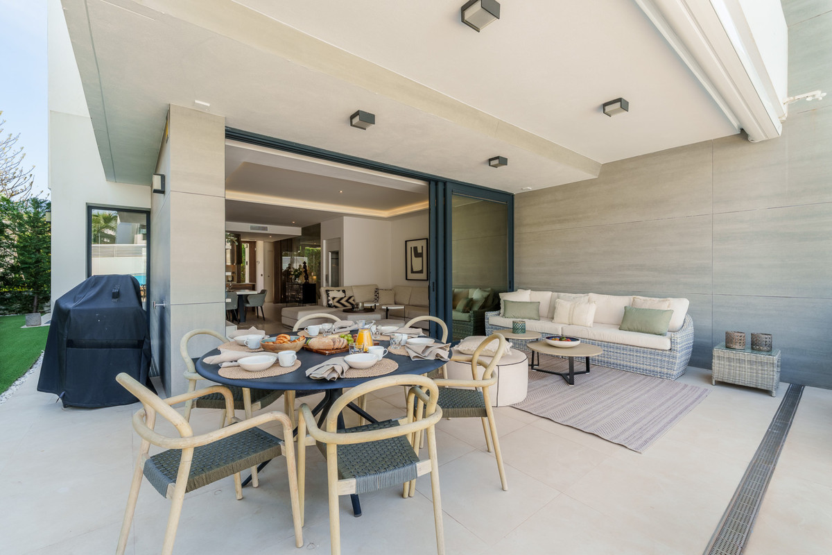 5 bedroom Semi-detached for sale in Puerto Banús – R5469355 5 bedroom Semi-detached for sale in Puerto Banús – R5469355