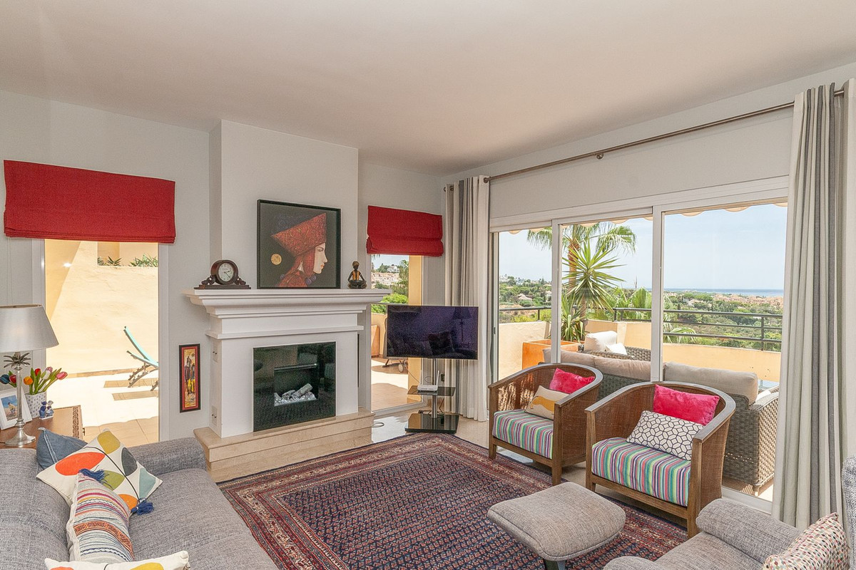 Apartamentos de 3 dormitorios en venta en Elviria Hills – R5452276 Apartamentos de 3 dormitorios en venta en Elviria Hills – R5452276