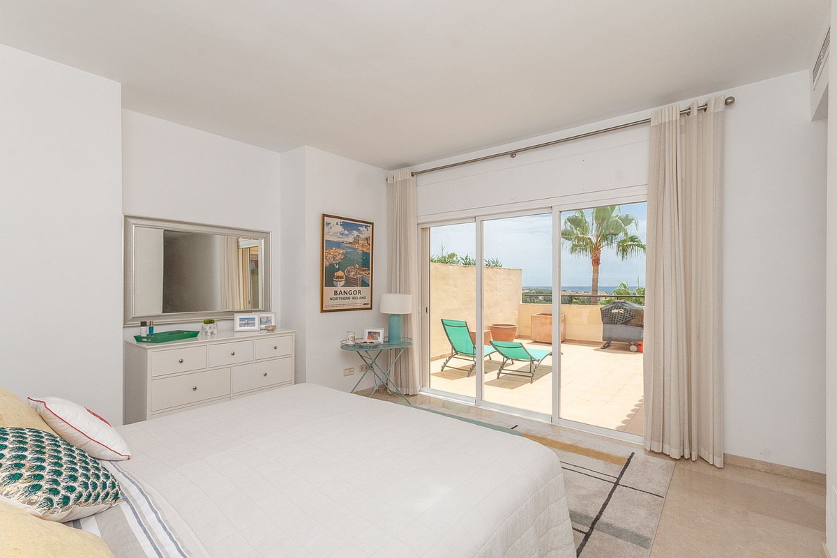 Apartamentos de 3 dormitorios en venta en Elviria Hills – R5452276 Apartamentos de 3 dormitorios en venta en Elviria Hills – R5452276