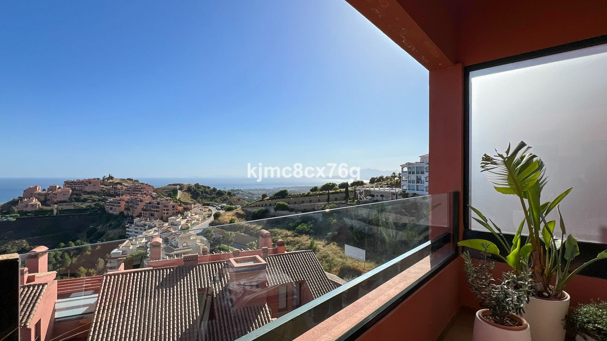 4 bedroom Apartments for sale in Calahonda – R5407117 4 bedroom Apartments for sale in Calahonda – R5407117