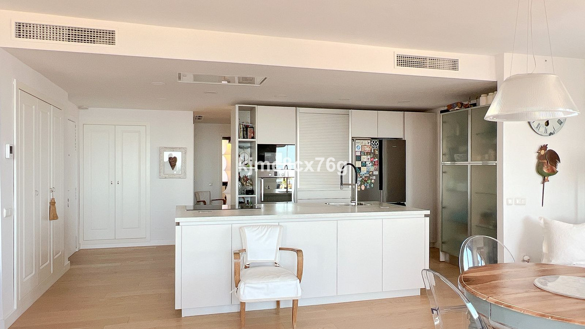 4 bedroom Apartments for sale in Calahonda – R5407117 4 bedroom Apartments for sale in Calahonda – R5407117