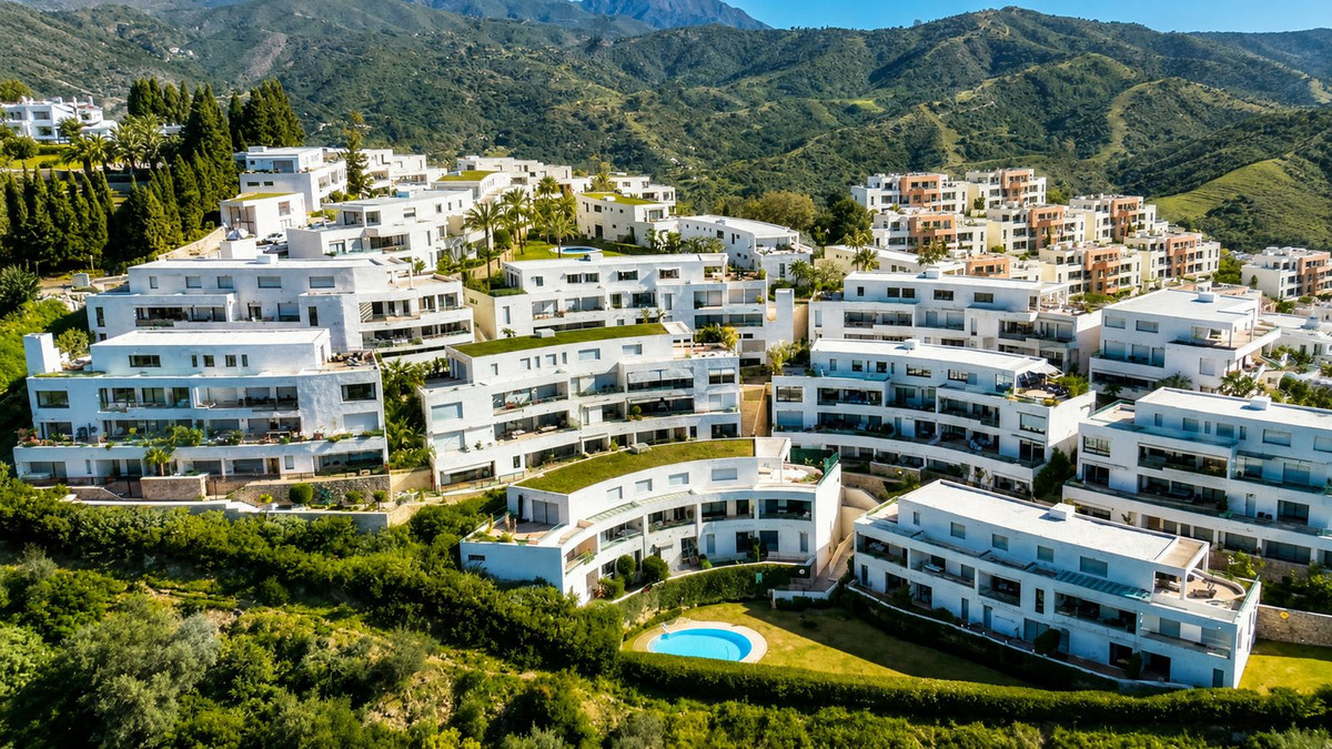 Apartamentos de 3 dormitorios en venta en Altos de los Monteros – R5452345 Apartamentos de 3 dormitorios en venta en Altos de los Monteros – R5452345