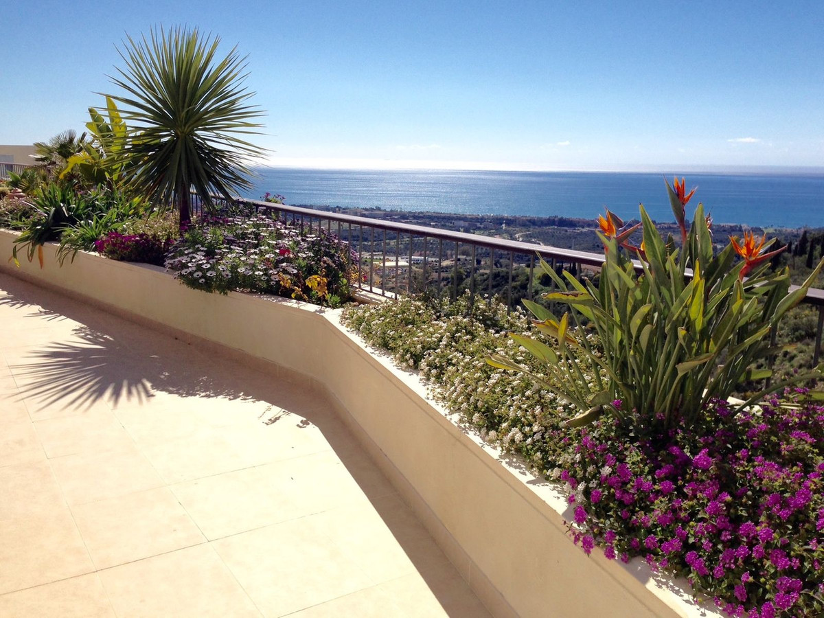 Apartamentos de 3 dormitorios en venta en Altos de los Monteros – R5452345 Apartamentos de 3 dormitorios en venta en Altos de los Monteros – R5452345