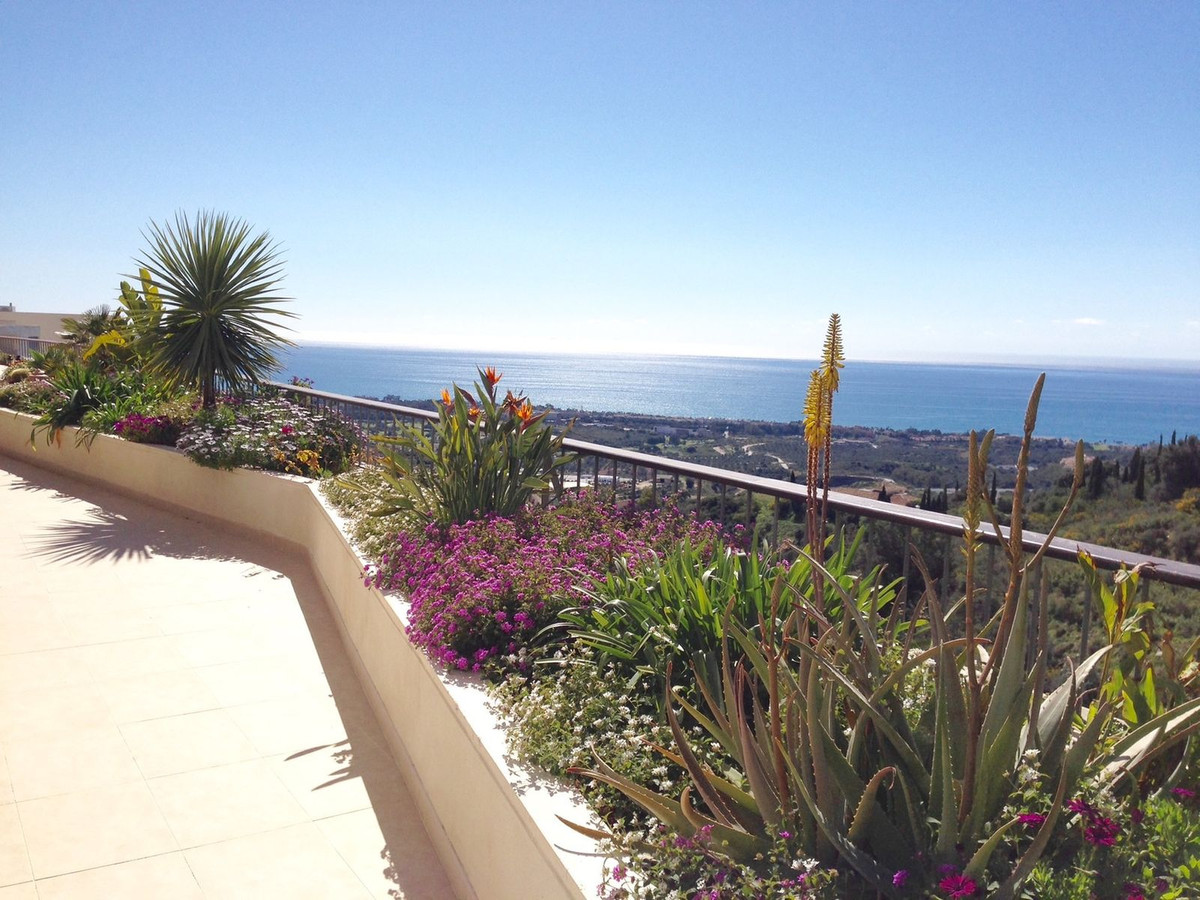 Apartamentos de 3 dormitorios en venta en Altos de los Monteros – R5452345 Apartamentos de 3 dormitorios en venta en Altos de los Monteros – R5452345
