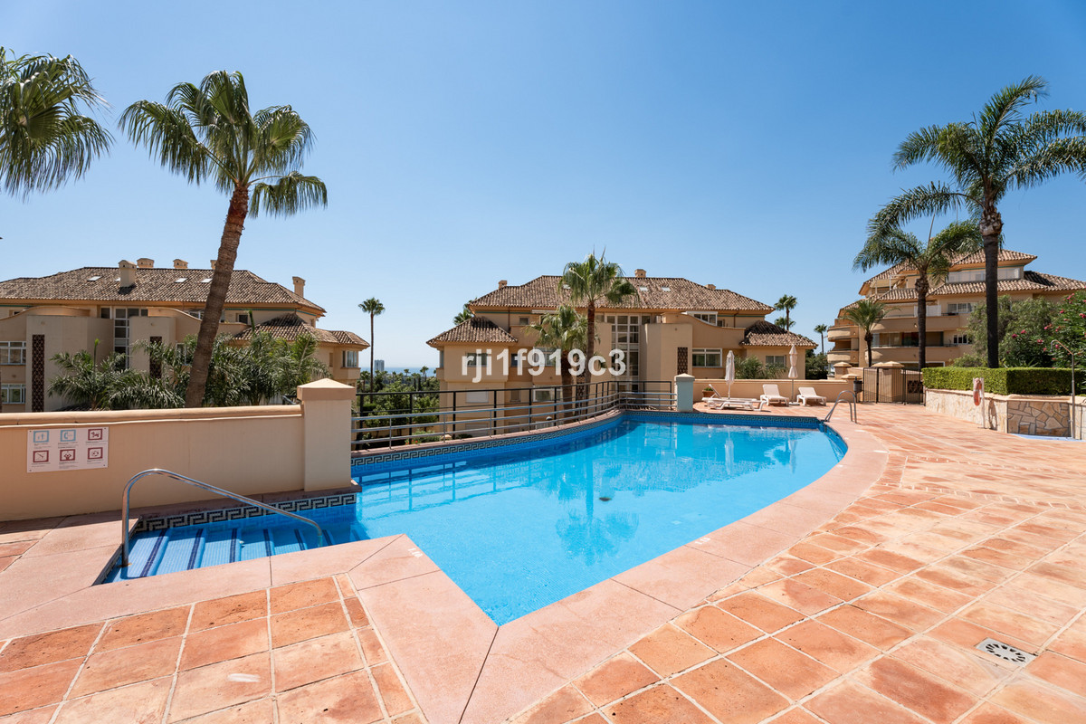 3 bedroom Apartments for sale in Elviria Hills – R5129215 3 bedroom Apartments for sale in Elviria Hills – R5129215