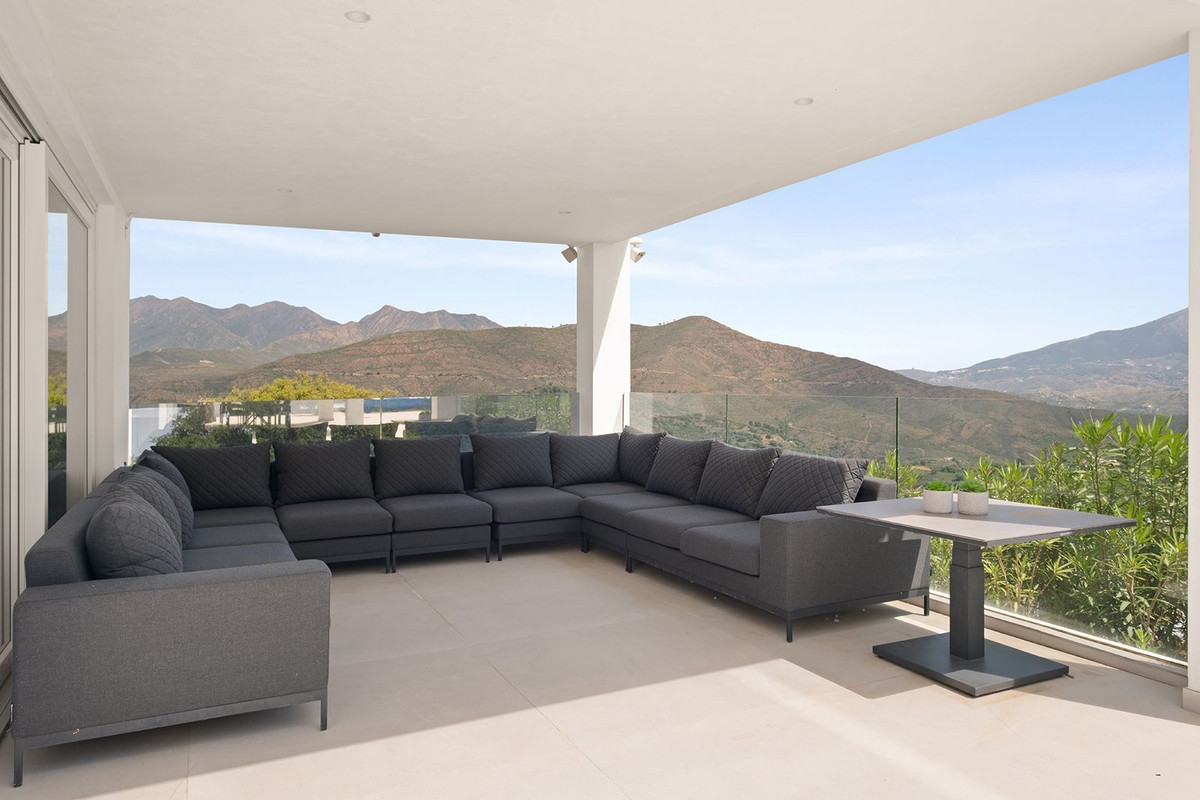 4 bedroom Villas for sale in La Mairena – R4119748 4 bedroom Villas for sale in La Mairena – R4119748