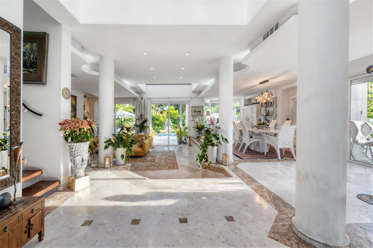 4 bedroom Villas for sale in Nueva Milla de Oro – R5350147 4 bedroom Villas for sale in Nueva Milla de Oro – R5350147