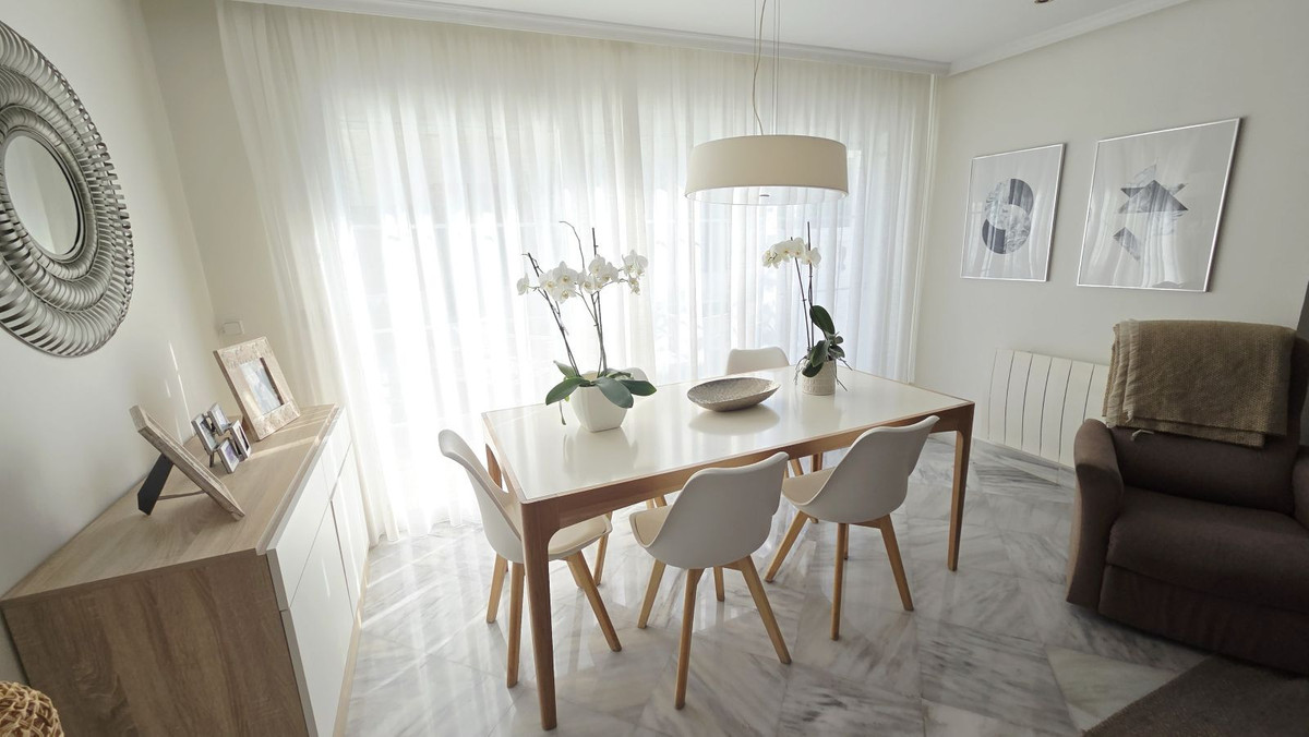 Pareados de 3 dormitorios en venta en Milla de Oro – R5382649 Pareados de 3 dormitorios en venta en Milla de Oro – R5382649