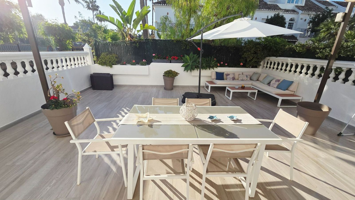 Pareados de 3 dormitorios en venta en Milla de Oro – R5382649 Pareados de 3 dormitorios en venta en Milla de Oro – R5382649