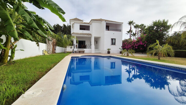 4 bedroom Villas for sale in Guadalmina Baja – R5464795 4 bedroom Villas for sale in Guadalmina Baja – R5464795 in