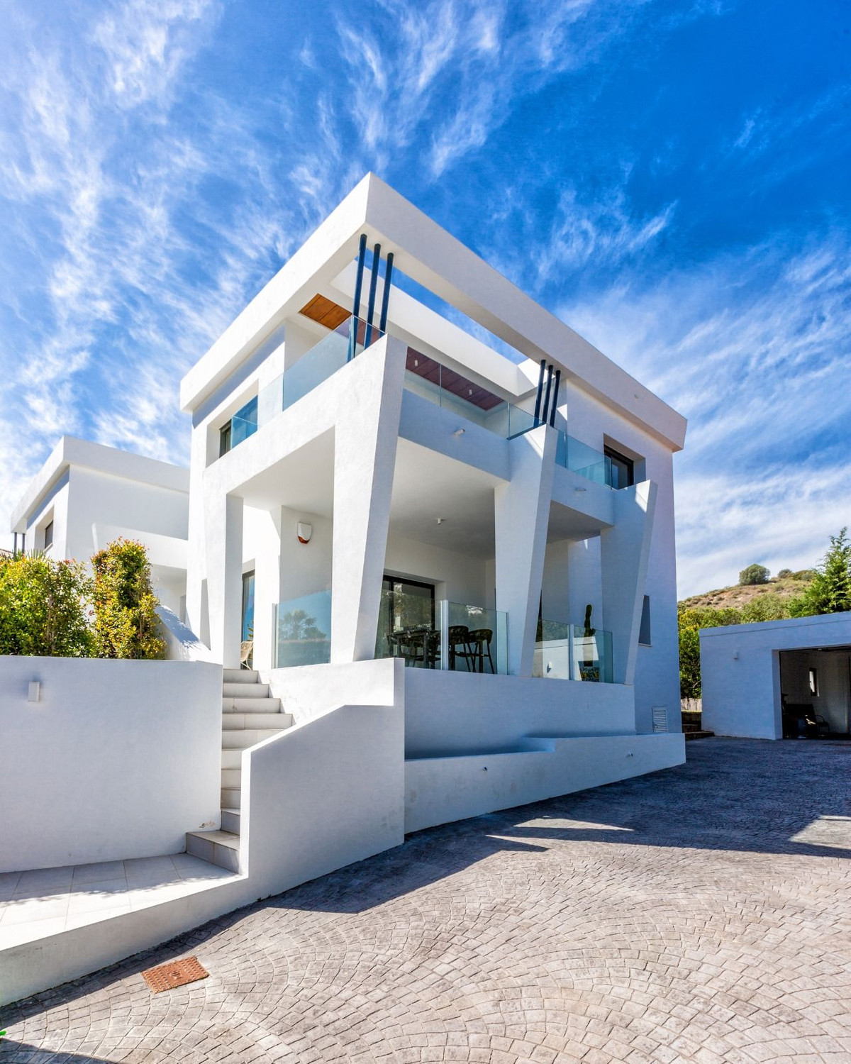 4 bedroom Villas for sale in Calahonda – R5468365 4 bedroom Villas for sale in Calahonda – R5468365