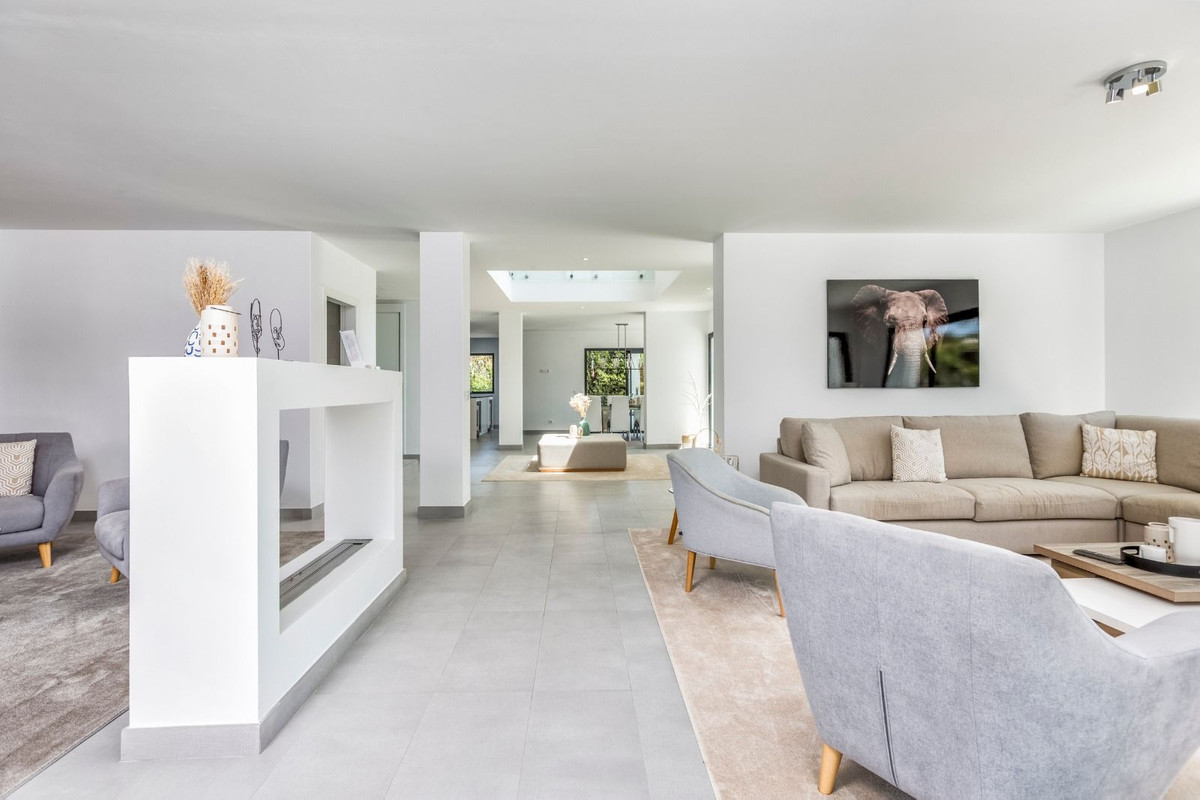 4 bedroom Villas for sale in Calahonda – R5468365 4 bedroom Villas for sale in Calahonda – R5468365