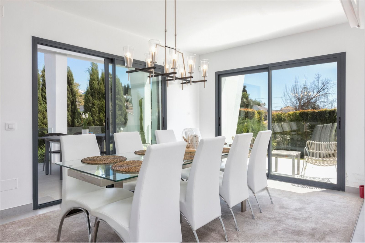 4 bedroom Villas for sale in Calahonda – R5468365 4 bedroom Villas for sale in Calahonda – R5468365