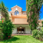 Adosados de 4 dormitorios en venta en Nueva Milla de Oro – R5002918 Adosados de 4 dormitorios en venta en Nueva Milla de Oro – R5002918