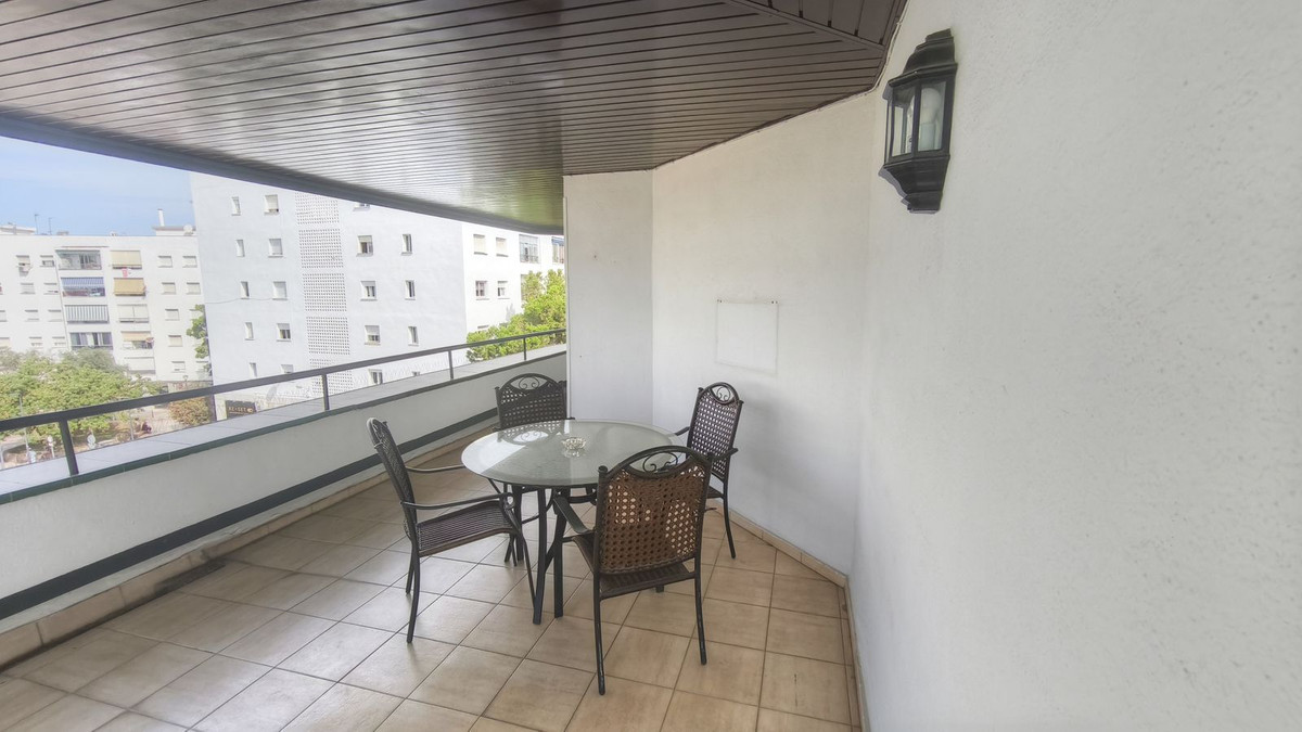 Apartamentos de 4 dormitorios en venta en San Pedro de Alcántara – R5452309 Apartamentos de 4 dormitorios en venta en San Pedro de Alcántara – R5452309