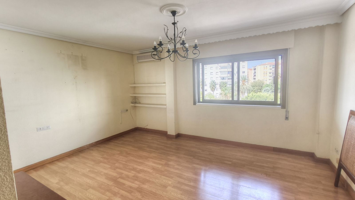 Apartamentos de 4 dormitorios en venta en San Pedro de Alcántara – R5452309 Apartamentos de 4 dormitorios en venta en San Pedro de Alcántara – R5452309