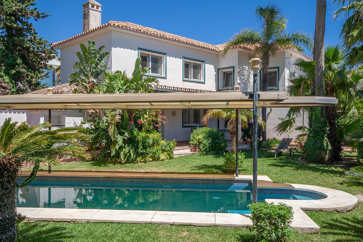 4 bedroom Villas for sale in Marbesa – R5272894 4 bedroom Villas for sale in Marbesa – R5272894