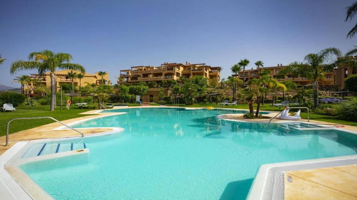 Apartamentos de 4 dormitorios en venta en Benahavís – R5320444 Apartamentos de 4 dormitorios en venta en Benahavís – R5320444