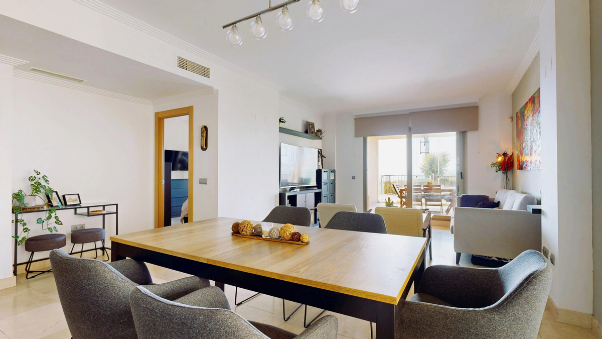 Apartamentos de 4 dormitorios en venta en Benahavís – R5320444 Apartamentos de 4 dormitorios en venta en Benahavís – R5320444