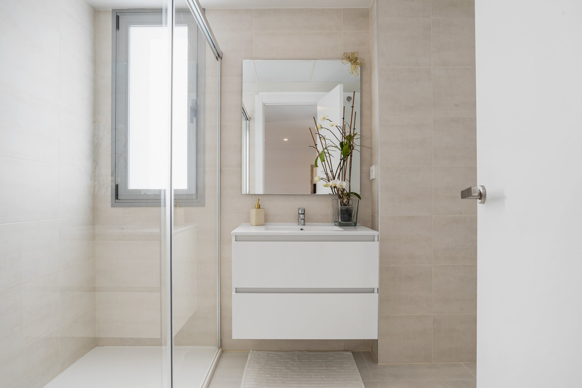 2 bedroom Penthouses for sale in Selwo – R5450557 2 bedroom Penthouses for sale in Selwo – R5450557