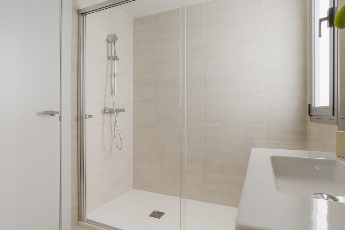 2 bedroom Penthouses for sale in Selwo – R5450557 2 bedroom Penthouses for sale in Selwo – R5450557