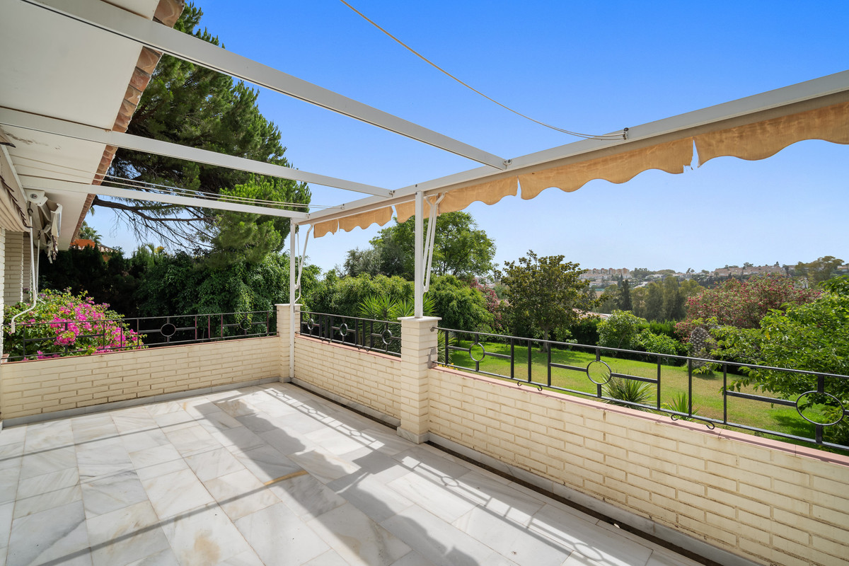 Villas de 4 dormitorios en venta en Guadalmina Alta – R4380433 Villas de 4 dormitorios en venta en Guadalmina Alta – R4380433