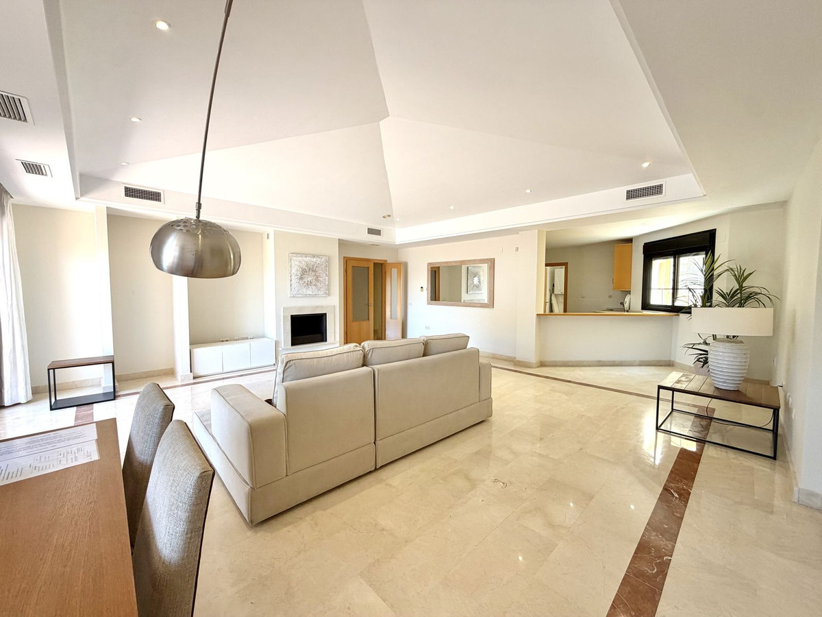 2 bedroom Penthouses for sale in Puerto Banús – R5461540 2 bedroom Penthouses for sale in Puerto Banús – R5461540
