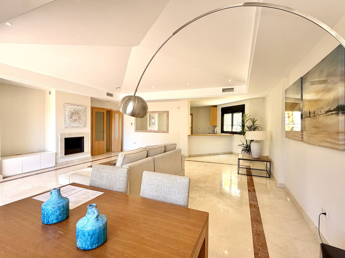 2 bedroom Penthouses for sale in Puerto Banús – R5461540 2 bedroom Penthouses for sale in Puerto Banús – R5461540