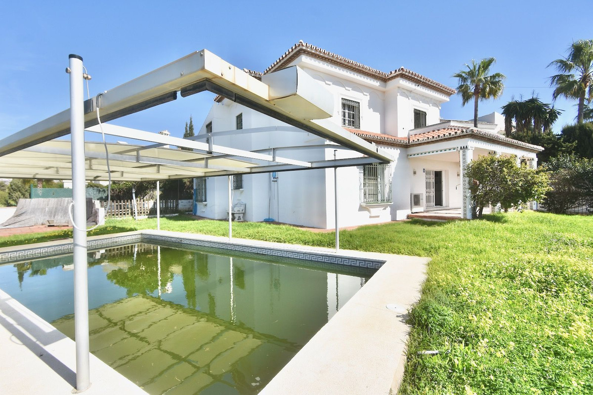 5 bedroom Villas for sale in La Cala de Mijas – R5315101 5 bedroom Villas for sale in La Cala de Mijas – R5315101