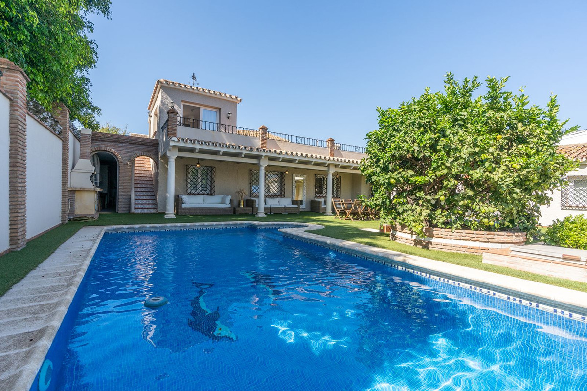 5 bedroom Villas for sale in San Pedro de Alcántara – R5357644 5 bedroom Villas for sale in San Pedro de Alcántara – R5357644