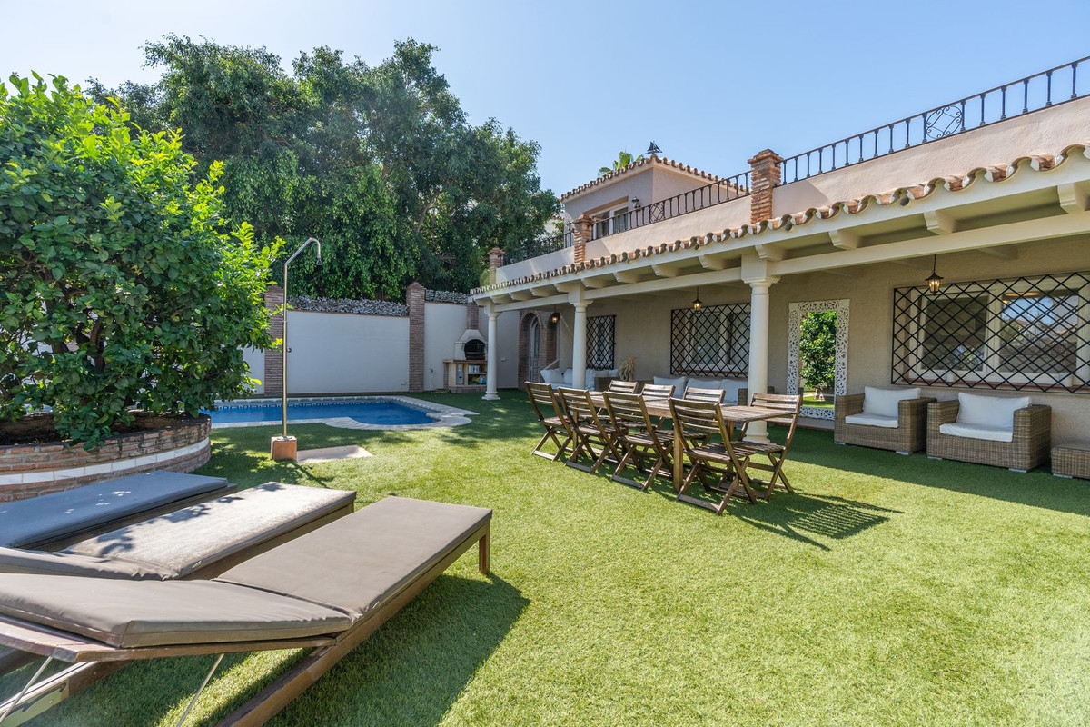 5 bedroom Villas for sale in San Pedro de Alcántara – R5357644 5 bedroom Villas for sale in San Pedro de Alcántara – R5357644