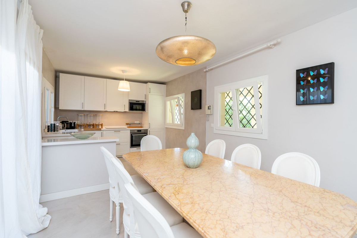 5 bedroom Villas for sale in San Pedro de Alcántara – R5357644 5 bedroom Villas for sale in San Pedro de Alcántara – R5357644