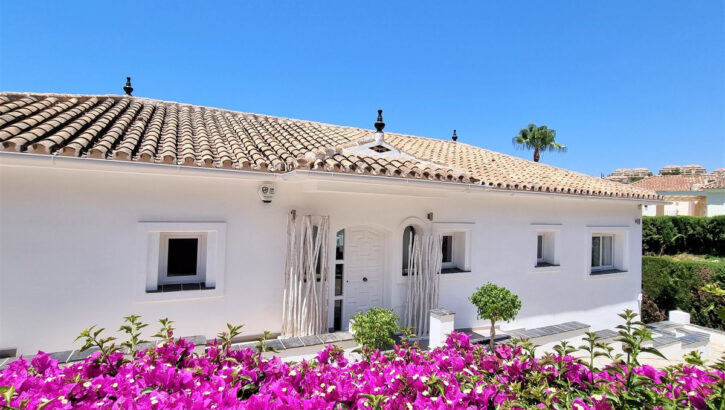Villas de 5 dormitorios en venta en Elviria – R4307608 Villas de 5 dormitorios en venta en Elviria – R4307608 en