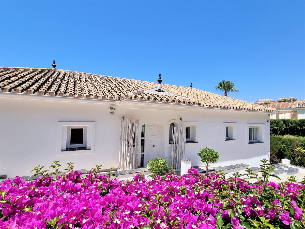 Villas de 5 dormitorios en venta en Elviria – R4307608 Villas de 5 dormitorios en venta en Elviria – R4307608