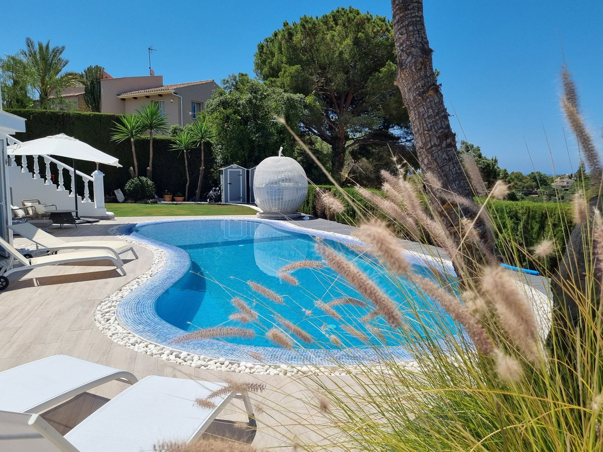 Villas de 5 dormitorios en venta en Elviria – R4307608 Villas de 5 dormitorios en venta en Elviria – R4307608