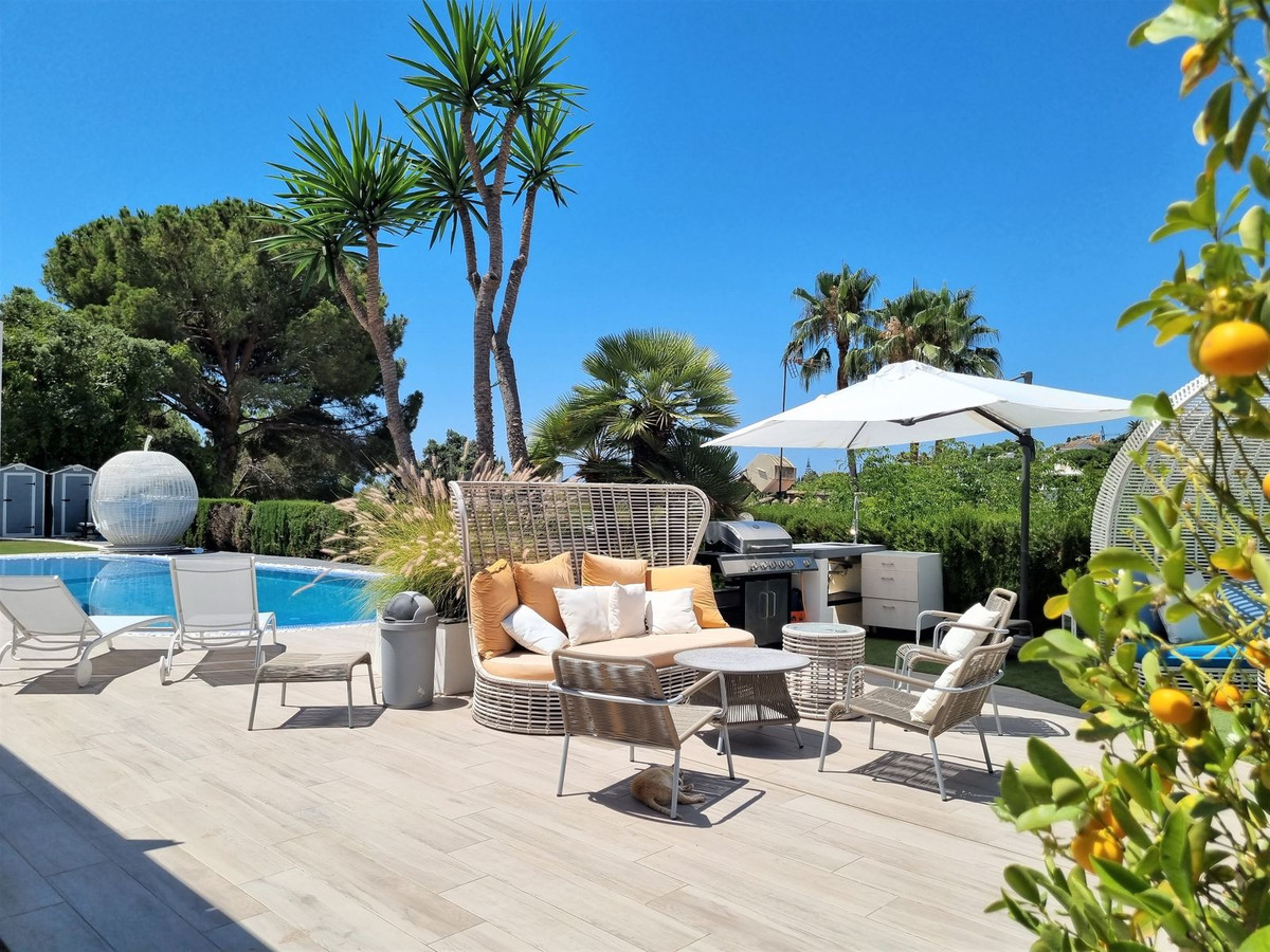 Villas de 5 dormitorios en venta en Elviria – R4307608 Villas de 5 dormitorios en venta en Elviria – R4307608