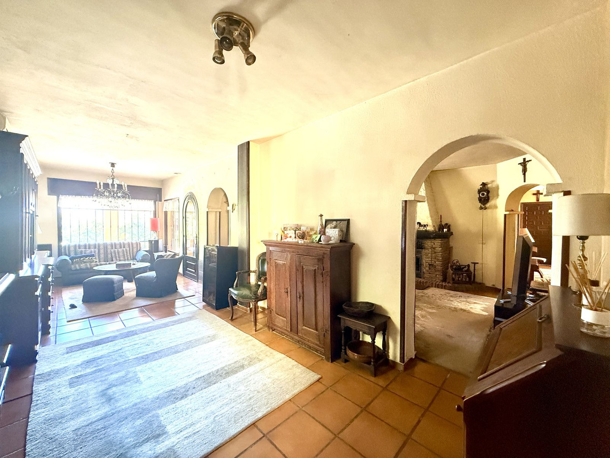 Villas de 5 dormitorios en venta en Marbella – R5465476 Villas de 5 dormitorios en venta en Marbella – R5465476