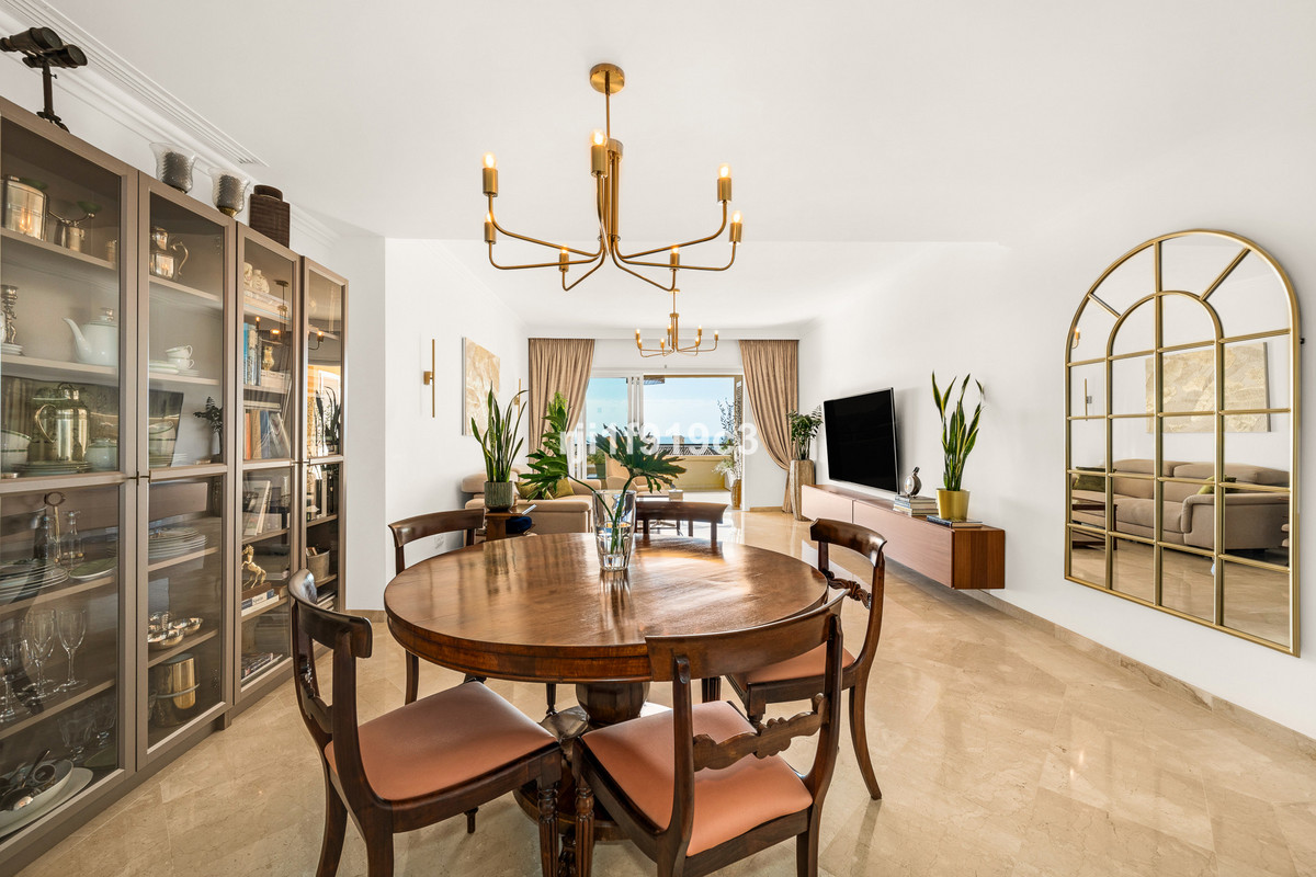 3 bedroom Apartments for sale in Elviria Hills – R5470591 3 bedroom Apartments for sale in Elviria Hills – R5470591